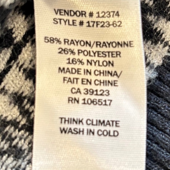 Northern Reflections super soft crew neck sweater black and white pattern size M - Picture 12 of 16